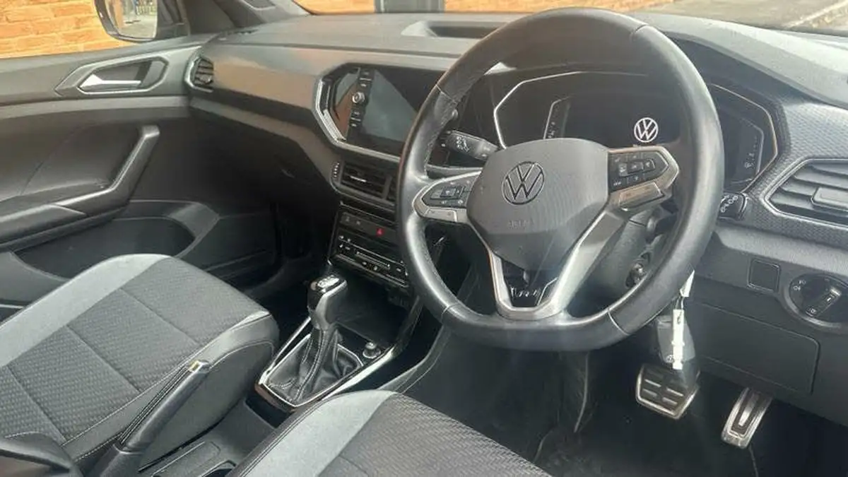 2022-volkswagen-t-cross-15-tsi-r-line-big-5