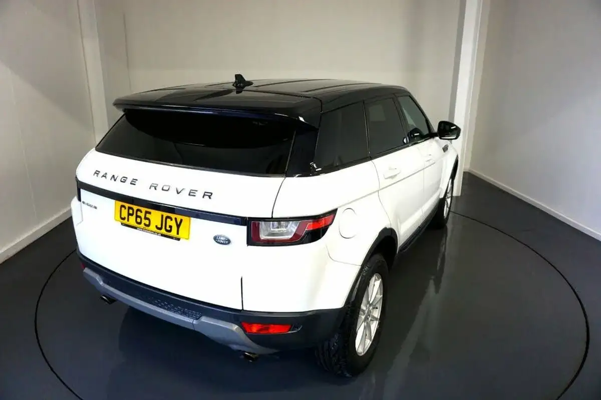 2015-land-rover-range-rover-evoque-20td4-se-tech-ss-hatchback-5d-big-7