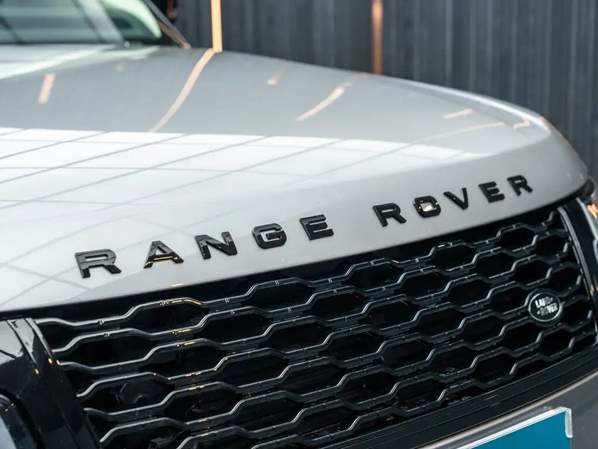 2021-land-rover-range-rover-30-d300-westminster-big-26