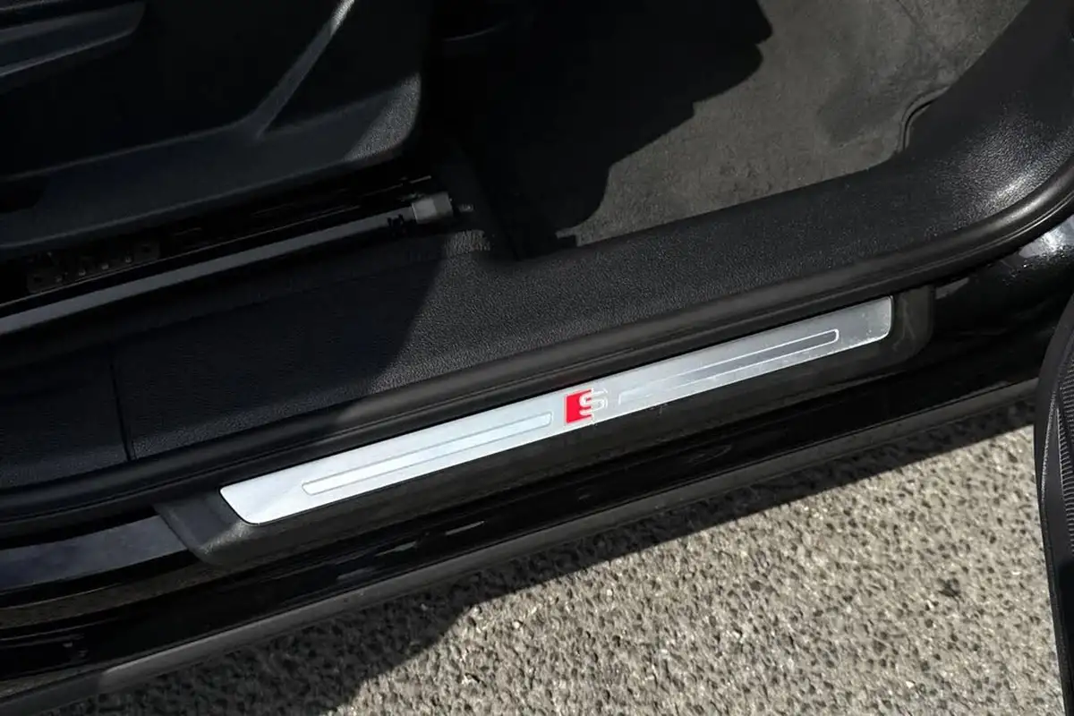 2019-audi-q3-20-40-tfsi-s-line-big-41