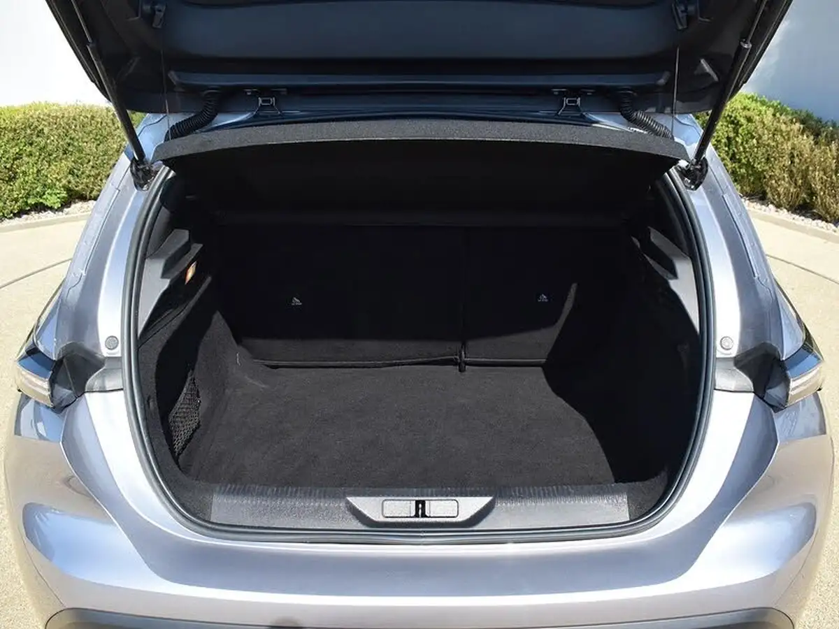 2022-peugeot-308-12-puretech-active-premium-130bhp-eat8-big-30