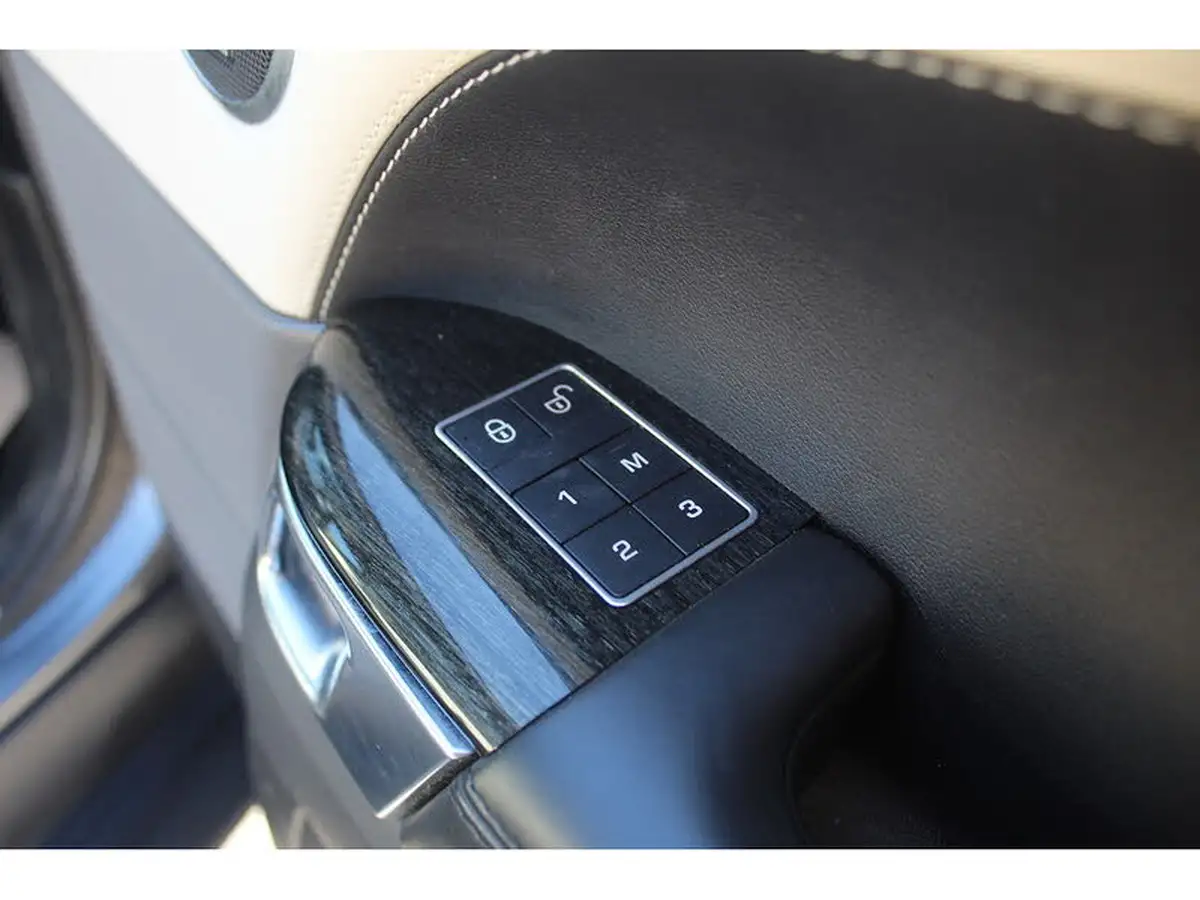 2018-land-rover-range-rover-sport-30-sd-v6-hse-sd-v6-big-31