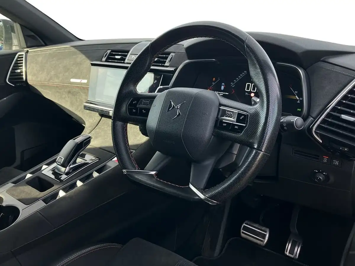 2019-ds-ds-7-crossback-16-puretech-performance-line-180ps-big-7