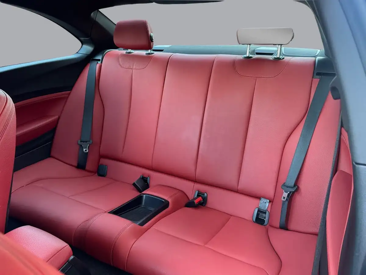 2014-bmw-2-series-20-220i-m-sport-coupe-2d-big-9