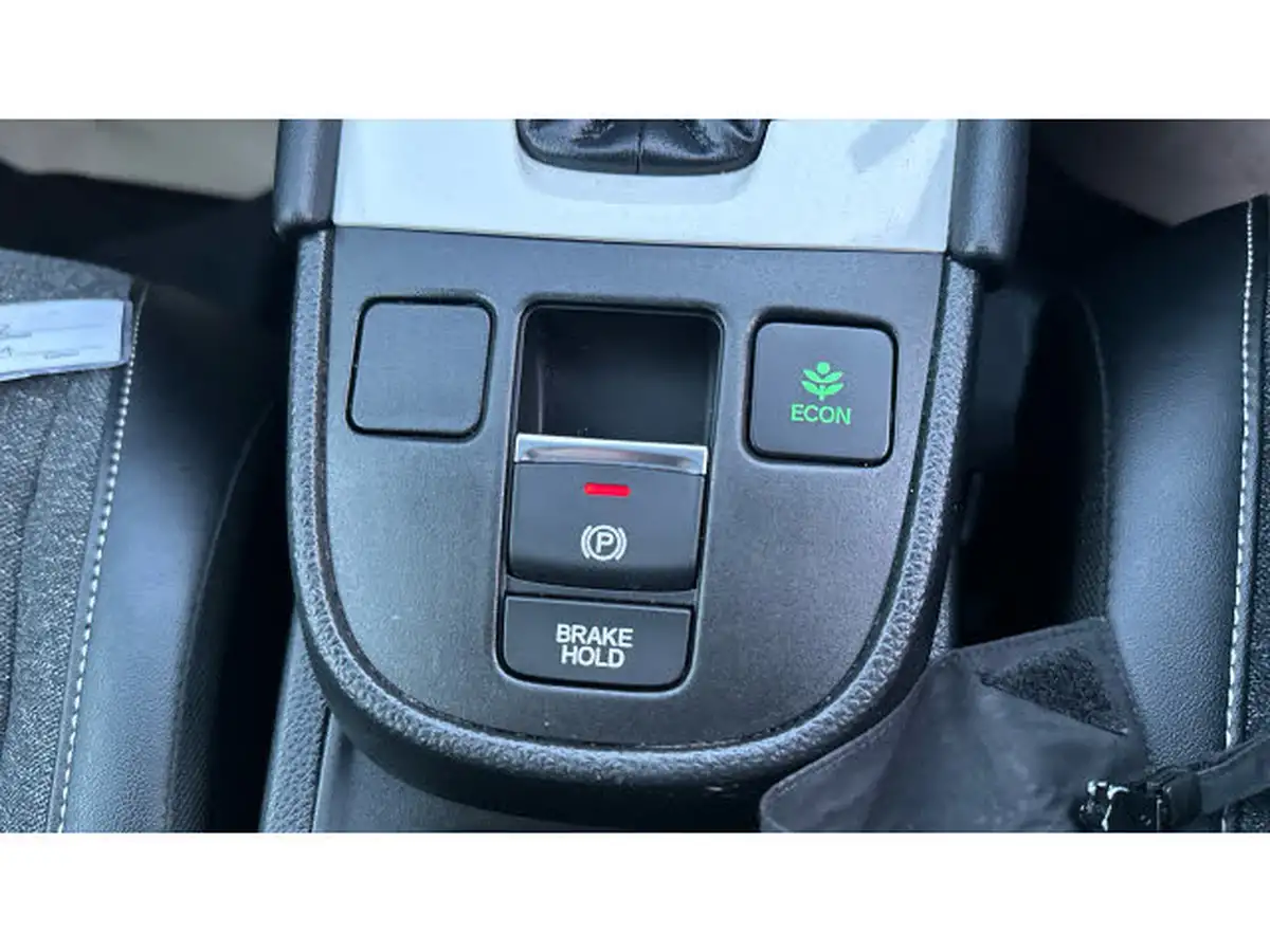 2021-honda-jazz-15-i-mmd-sr-109ps-big-33