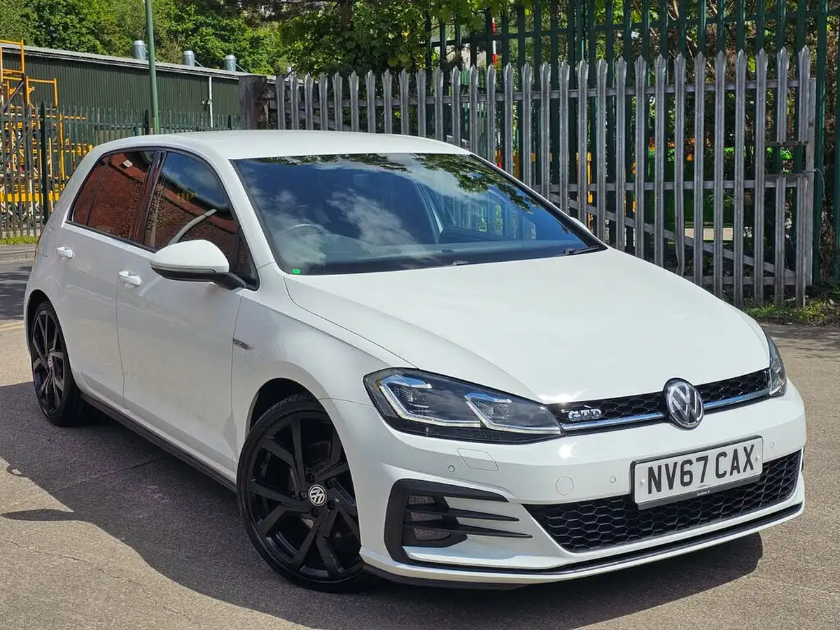 2017-volkswagen-golf-20tdi-gtd-ss-hatchback-5d-big-0