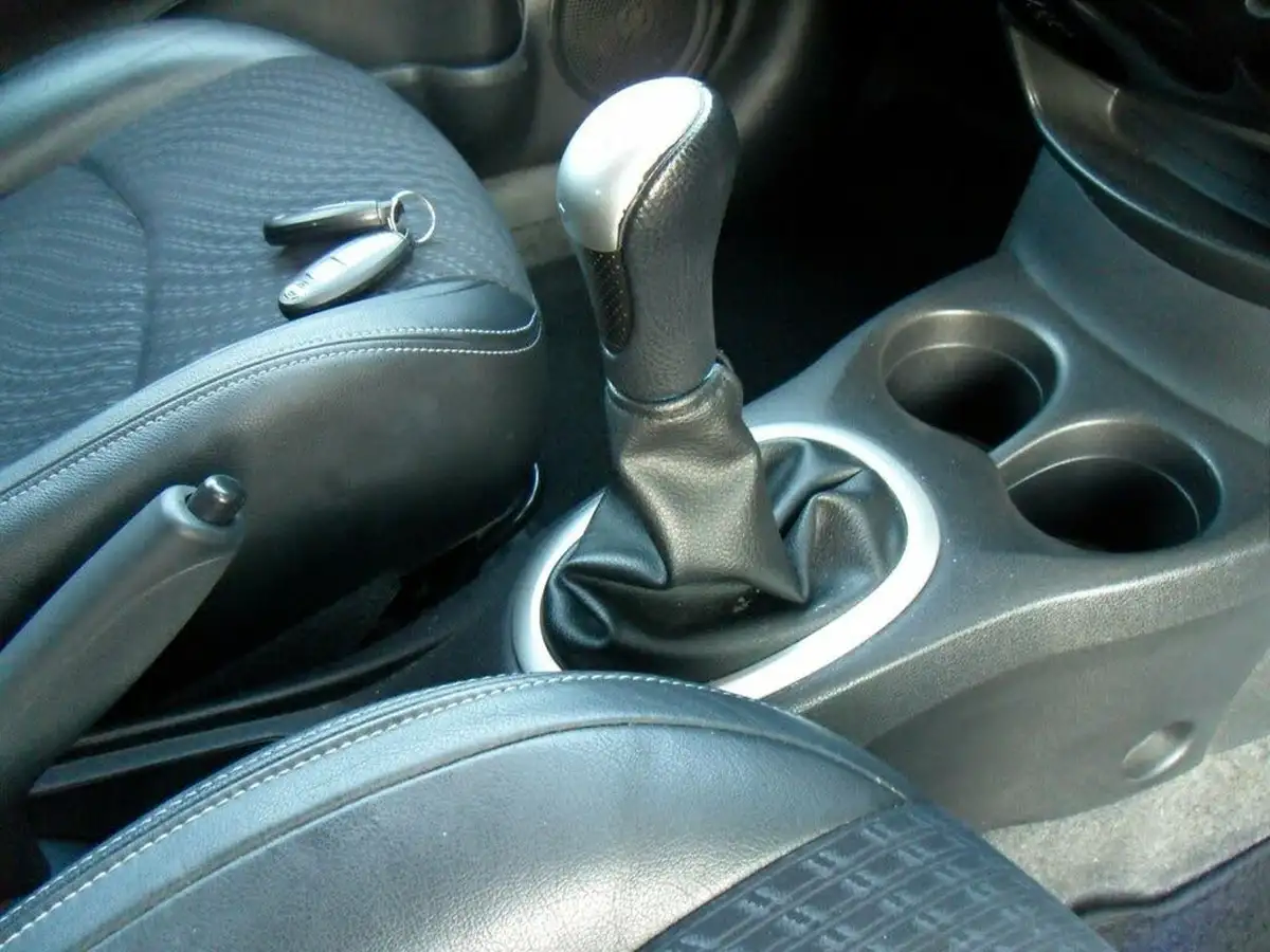 2015-nissan-note-12-tekna-big-58