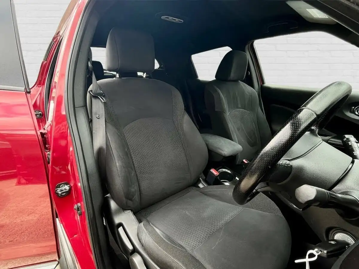 2014-nissan-juke-12-acenta-premium-big-11