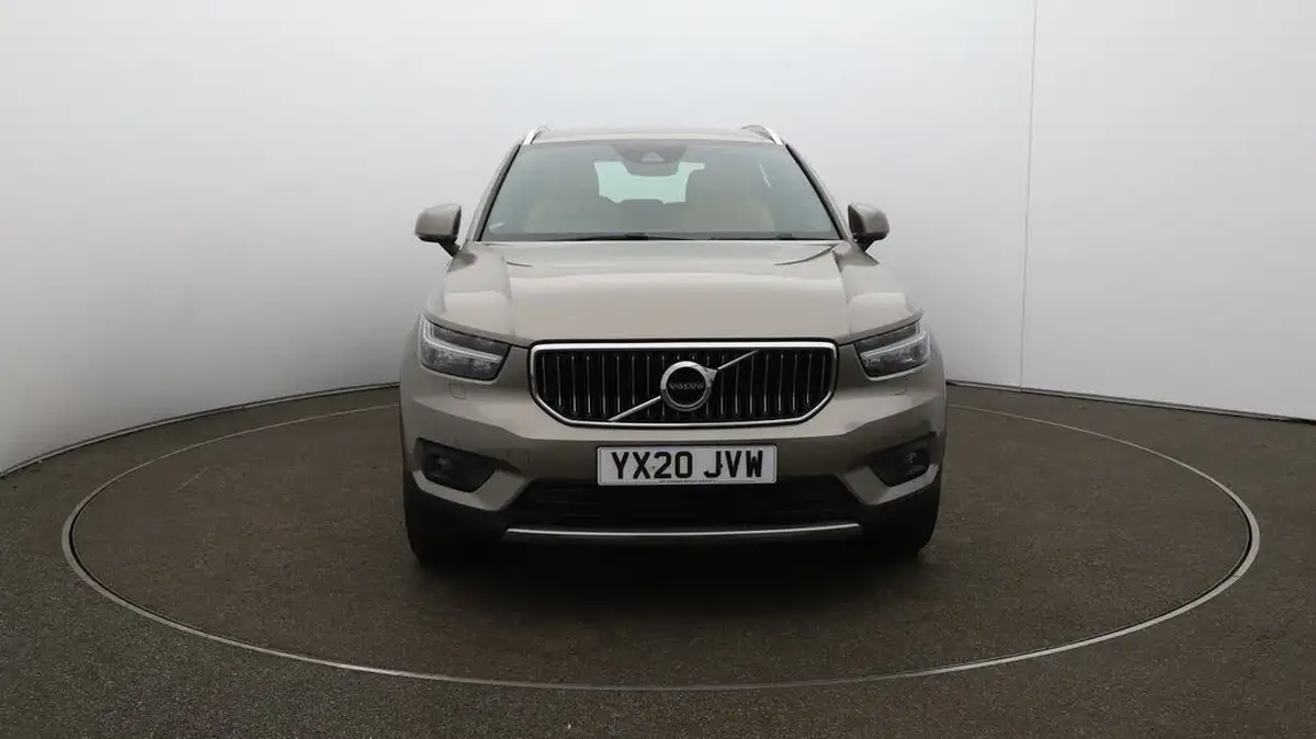 2020-volvo-xc40-20td-d3-inscription-pro-big-35