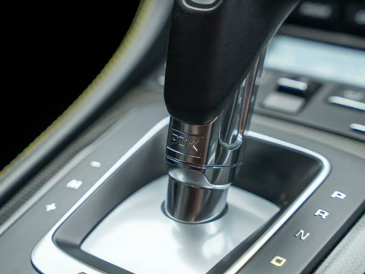 2020-porsche-cayman-718-25-cayman-s-pdk-big-32