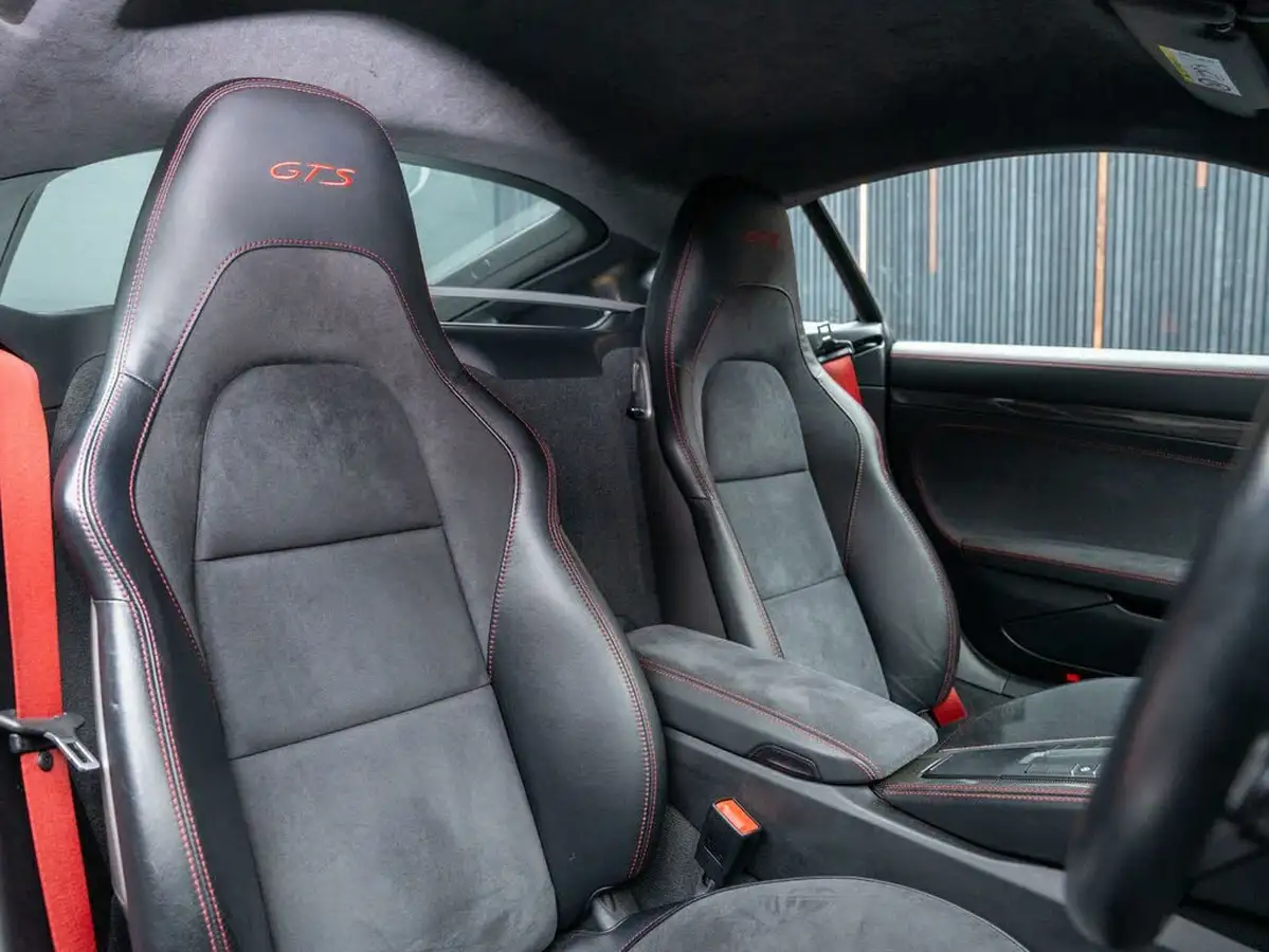 2018-porsche-cayman-718-25-cayman-gts-ss-pdk-big-35