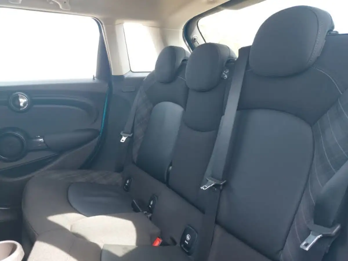 2014-mini-cooper-15-cooper-5d-big-5