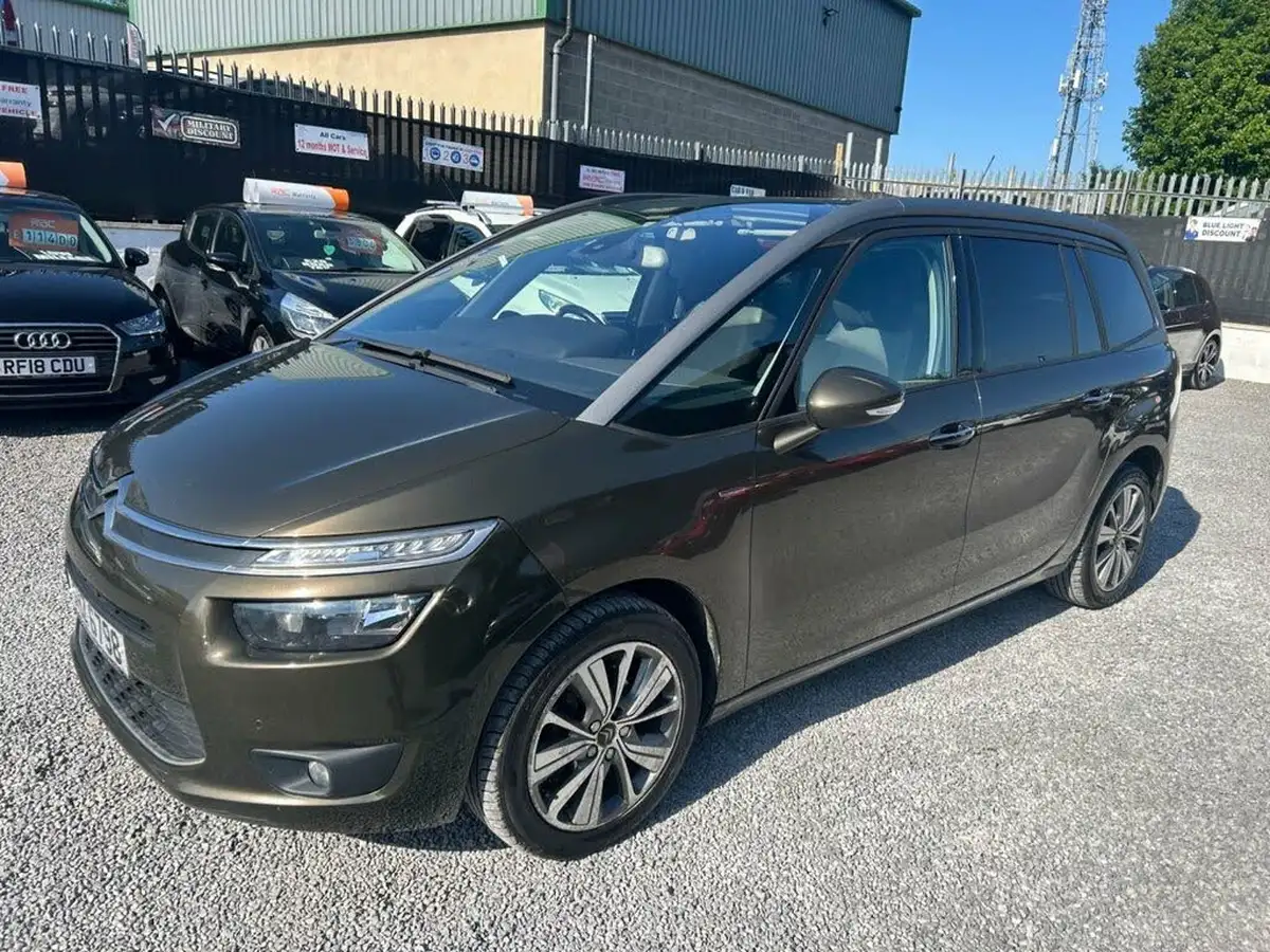 2014-citroen-grand-c4-picasso-16e-hdi-exclusive-big-0