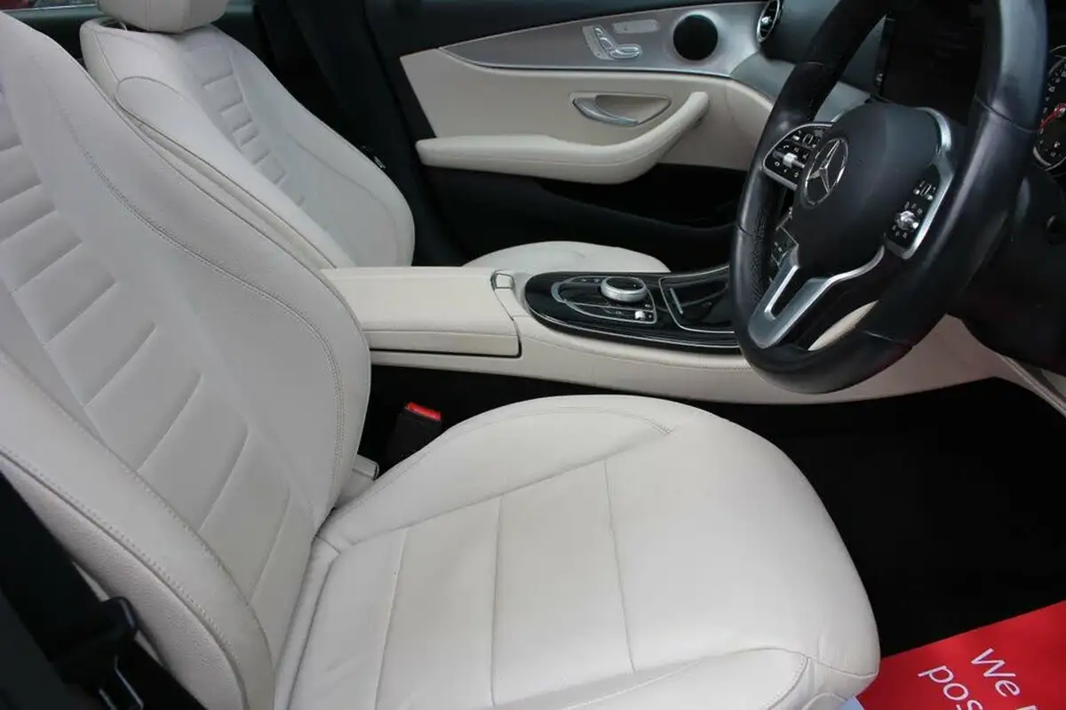 2018-mercedes-benz-e-class-20-e200-se-premiumss-saloon-4d-big-11