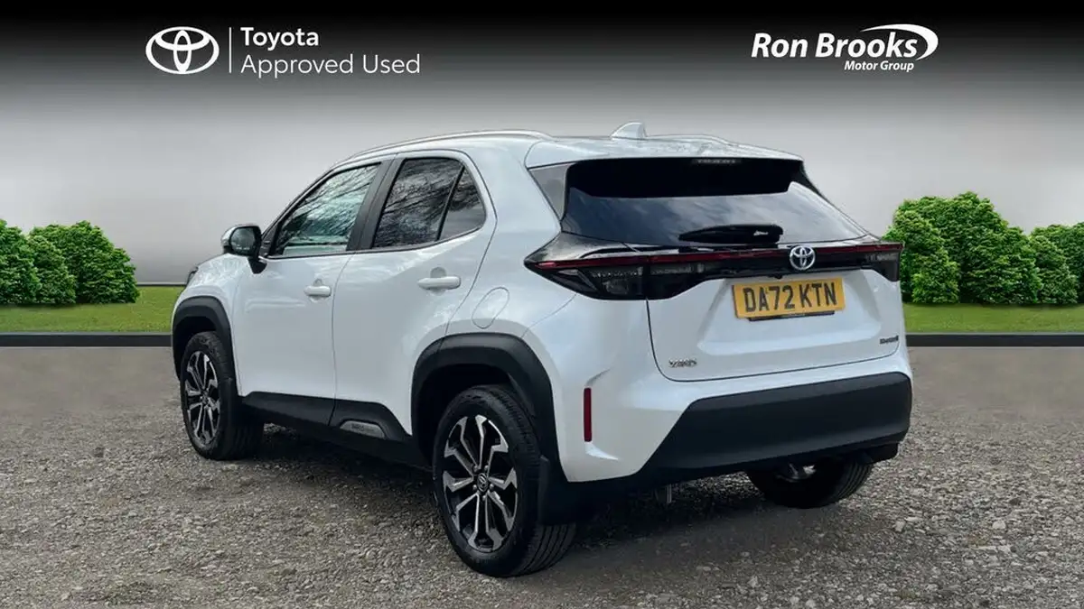 2022-toyota-yaris-cross-15-vvt-i-design-big-3