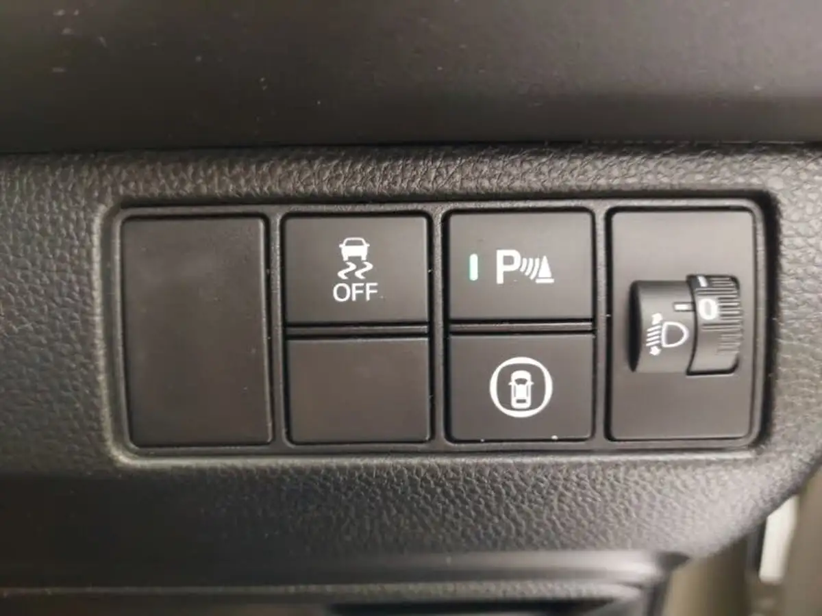2022-honda-hr-v-15-i-mmd-elegance-big-11
