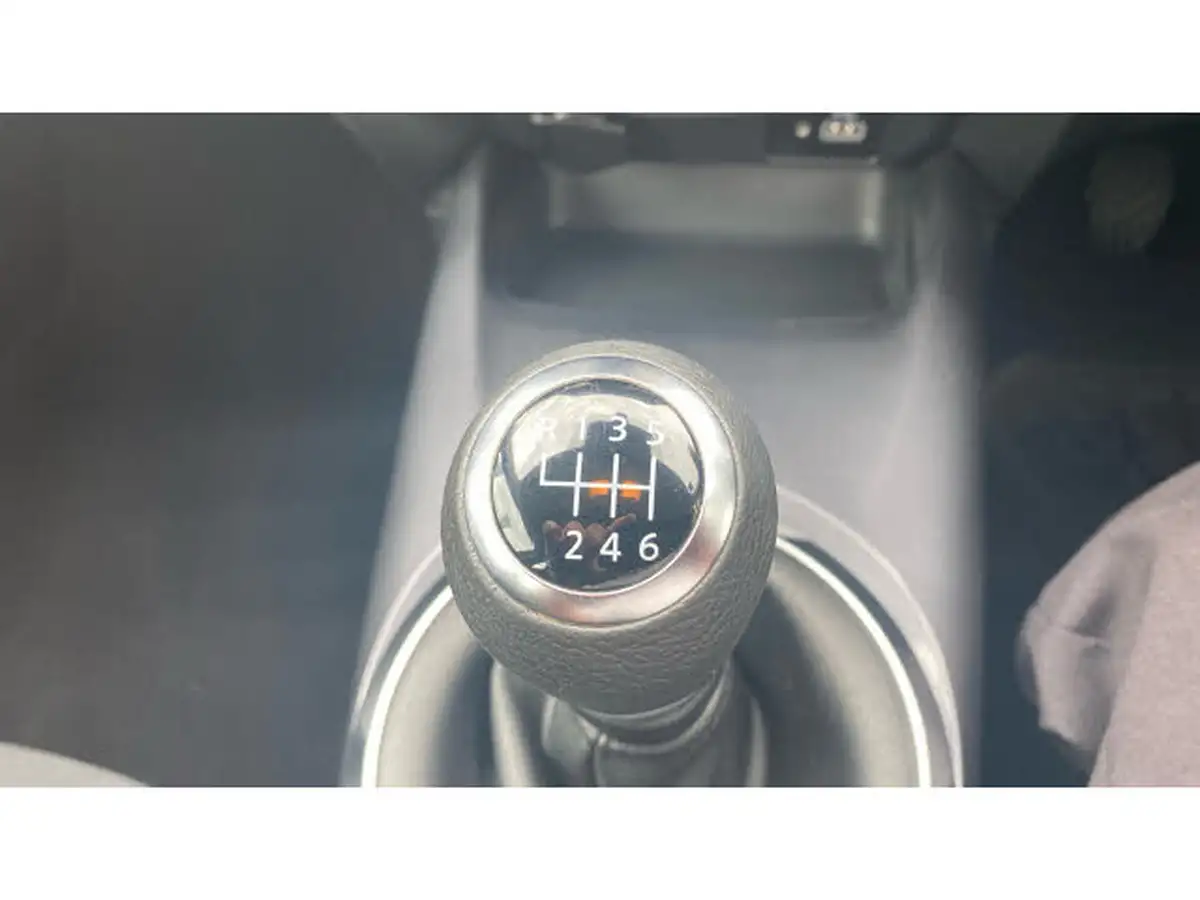 2021-nissan-juke-10-dig-t-acenta-big-22