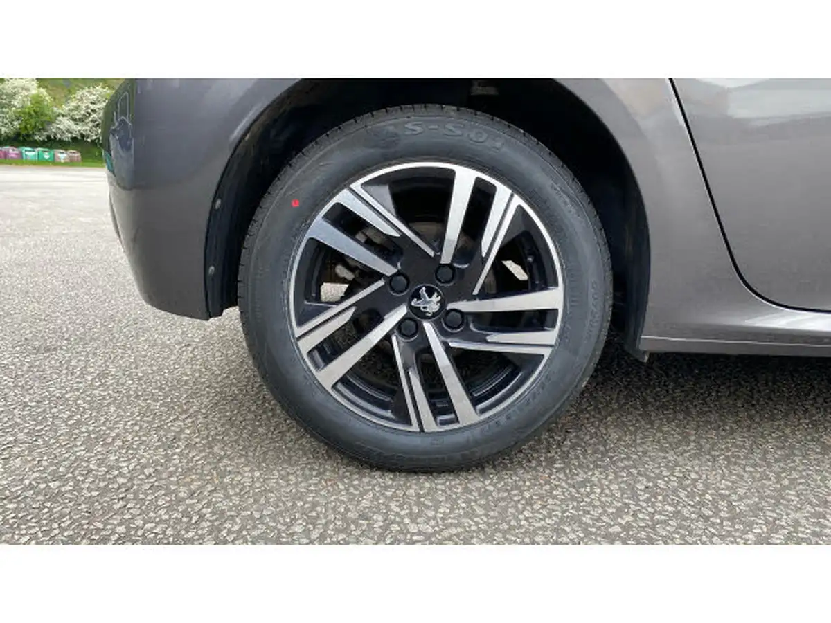 2022-peugeot-208-12-puretech-allure-premium-100bhp-big-24