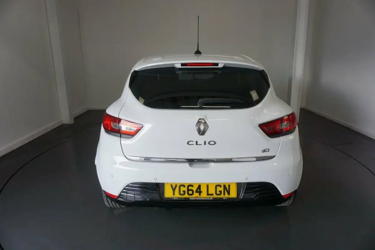 2014-renault-clio-15dci-dynamique-s-medianav-edc-auto-big-7