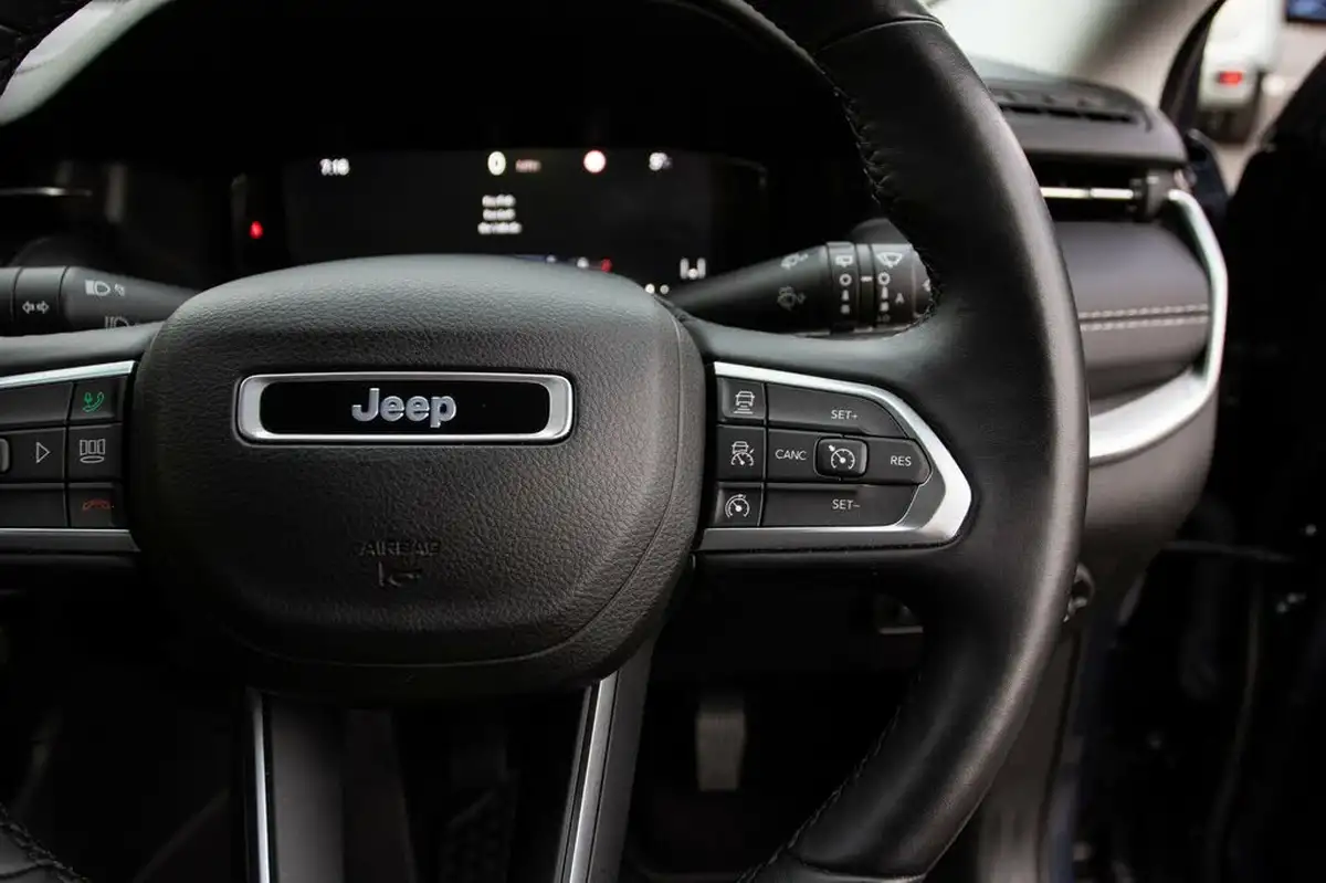 2021-jeep-compass-13-gse-limited-big-21