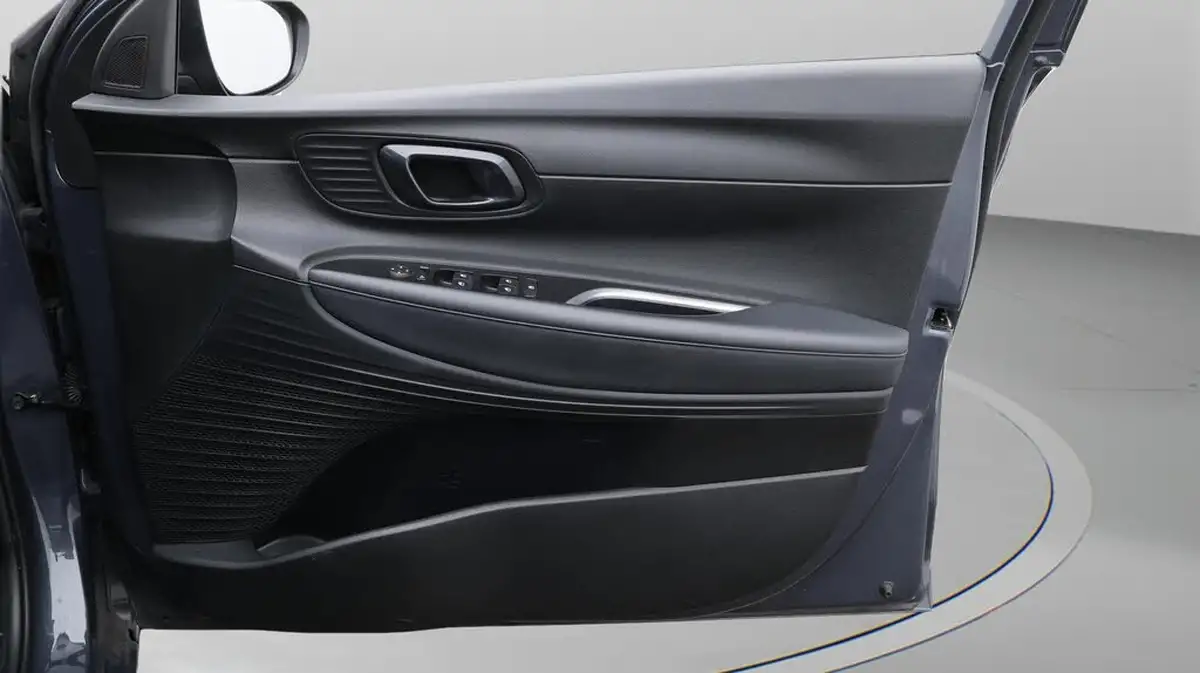 2022-hyundai-i20-10-t-gdi-premium-eclutch-imt-big-15