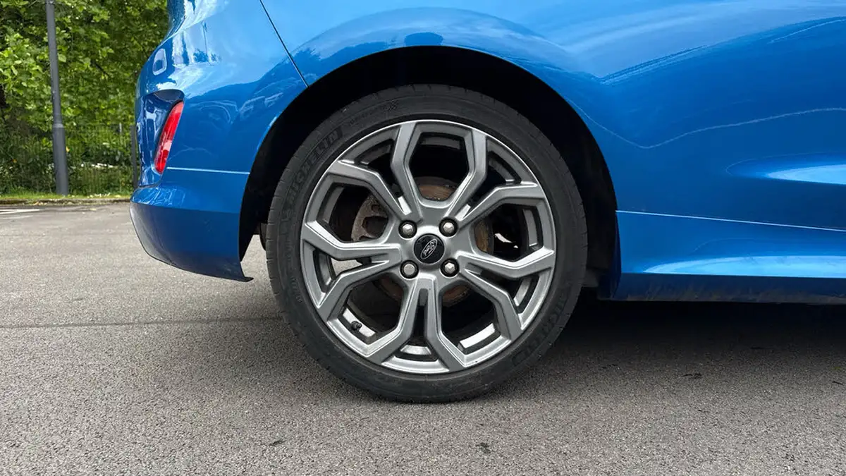 2019-ford-fiesta-10t-st-line-100ps-3d-big-18