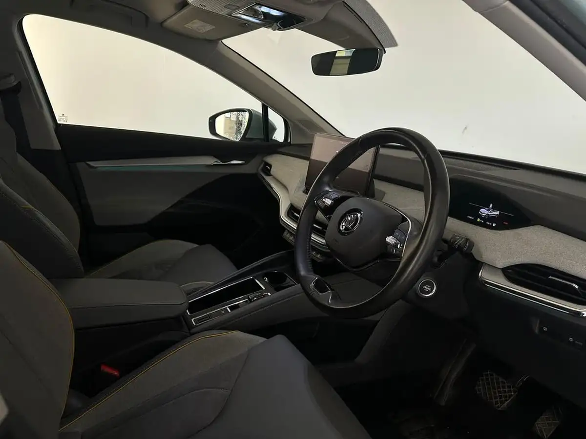 2022-skoda-enyaq-e-60-big-11