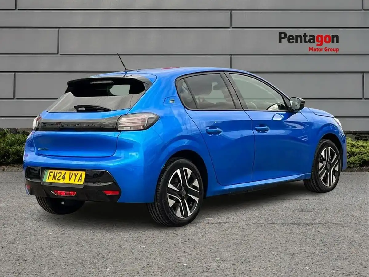 2024-peugeot-208-e-e-style-big-4