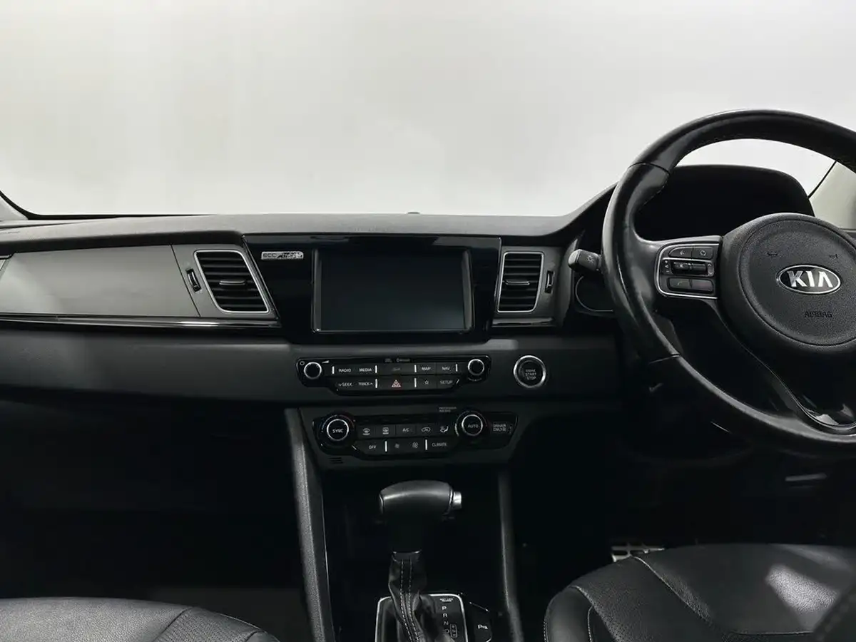 2017-kia-niro-16-gdi-4-big-18