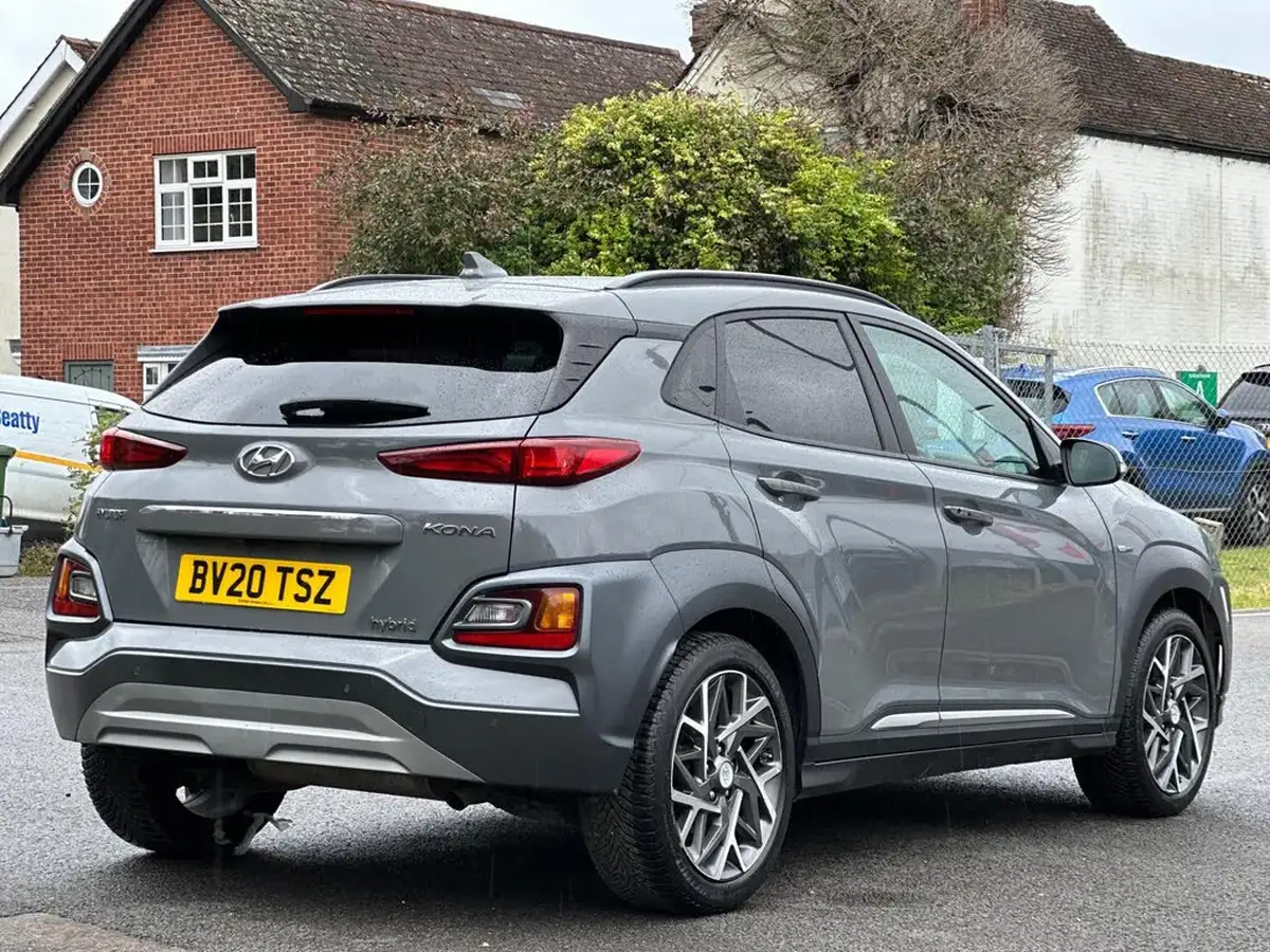 2020-hyundai-kona-16-gdi-premium-big-16