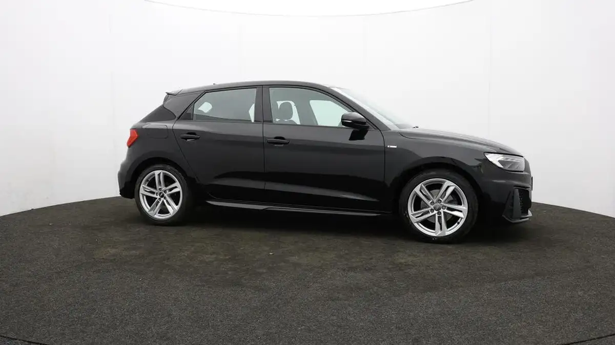2019-audi-a1-10-30-tfsi-s-line-big-42
