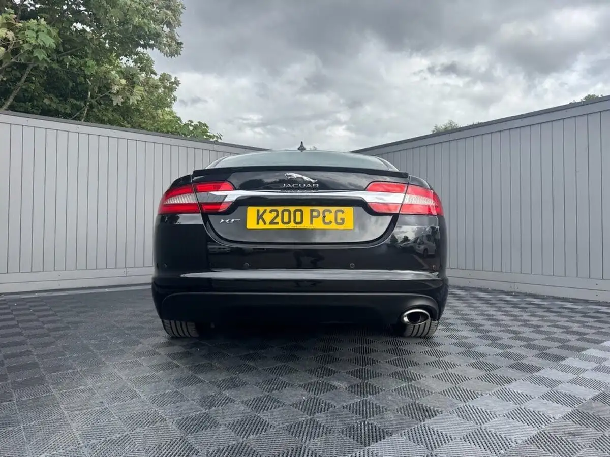 2014-jaguar-xf-22td-r-sport-200ps-saloon-4d-big-34