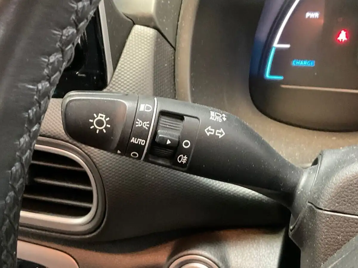 2019-hyundai-kona-e-premium-se-64kwh-big-38