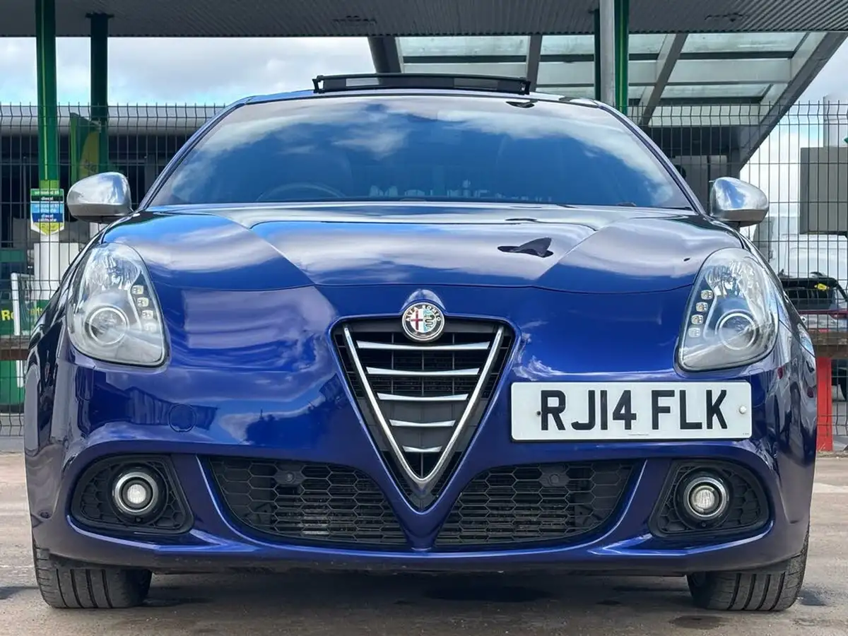 2014-alfa-romeo-giulietta-14-sportiva-nav-big-3