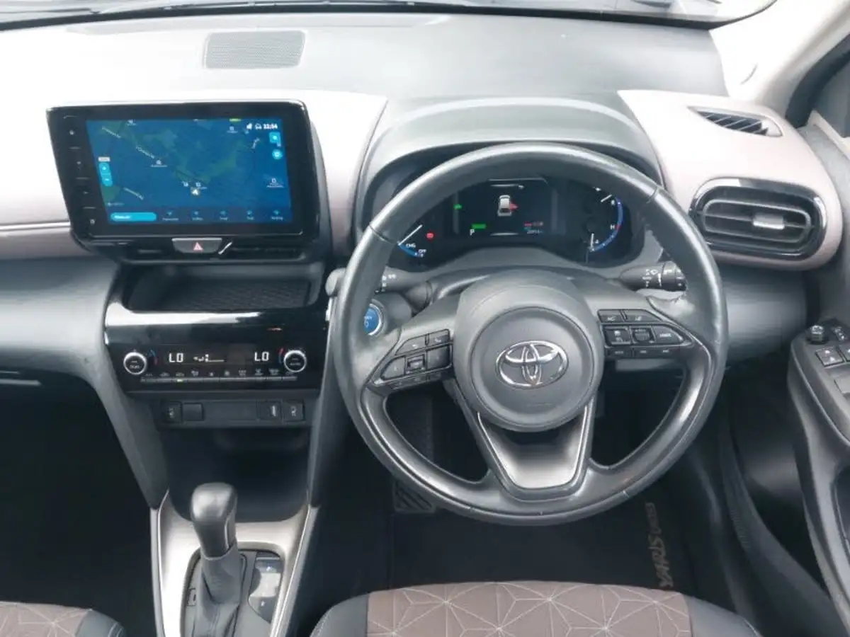 2021-toyota-yaris-cross-15-vvt-i-excel-big-6