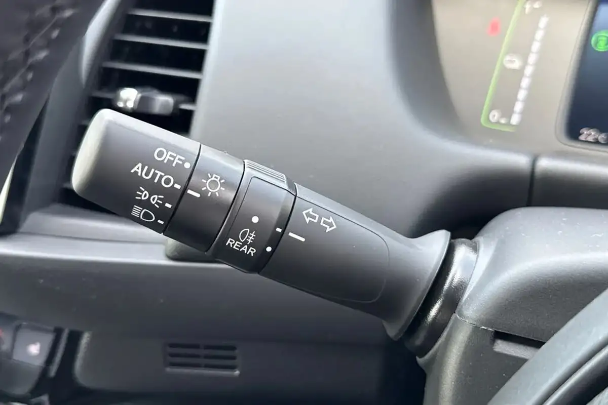 2025-honda-jazz-15-i-mmd-advance-big-30