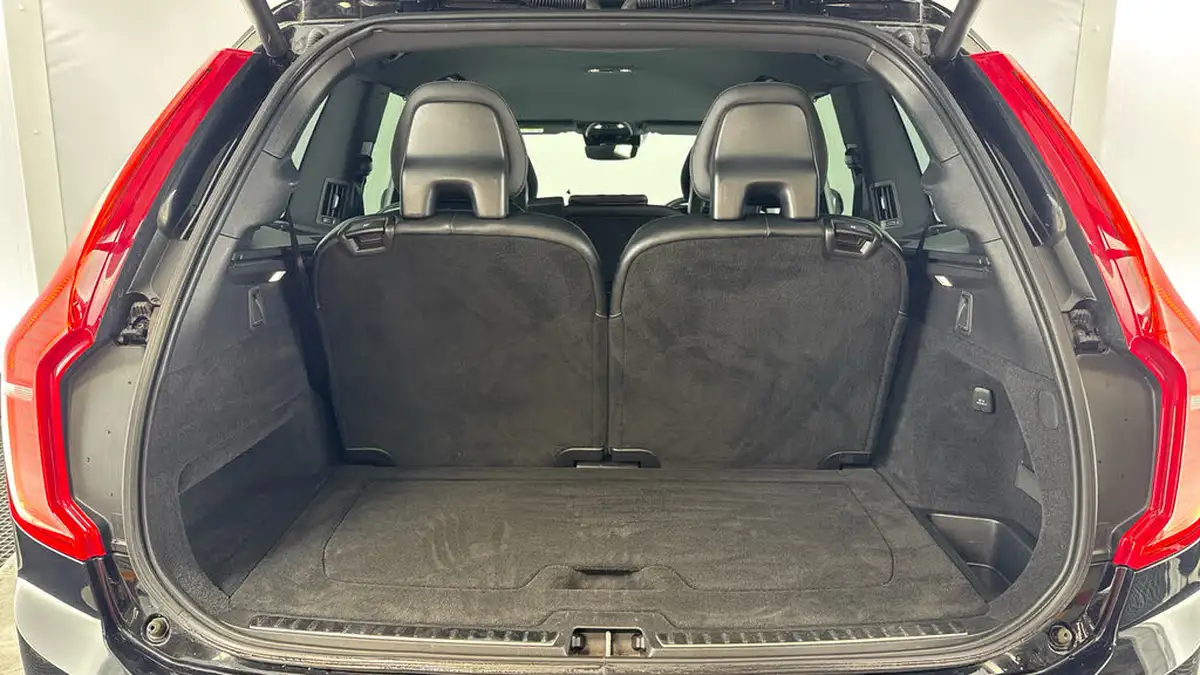 2020-volvo-xc90-20-t8-r-design-plug-in-hybrid-big-14