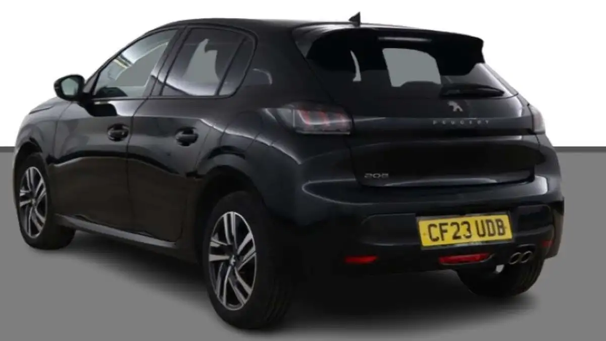 2023-peugeot-208-12-puretech-allure-premium-130ps-eat8-big-4