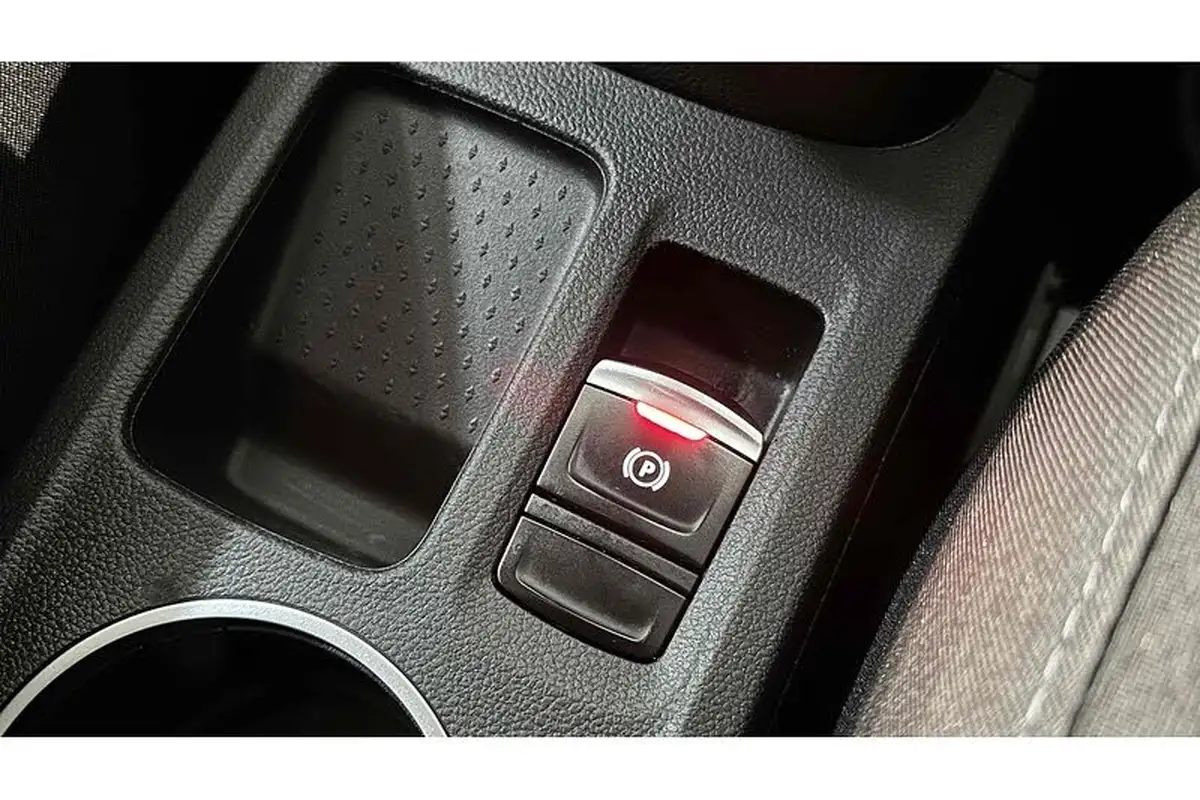 2021-renault-captur-13-tce-iconic-140ps-big-35