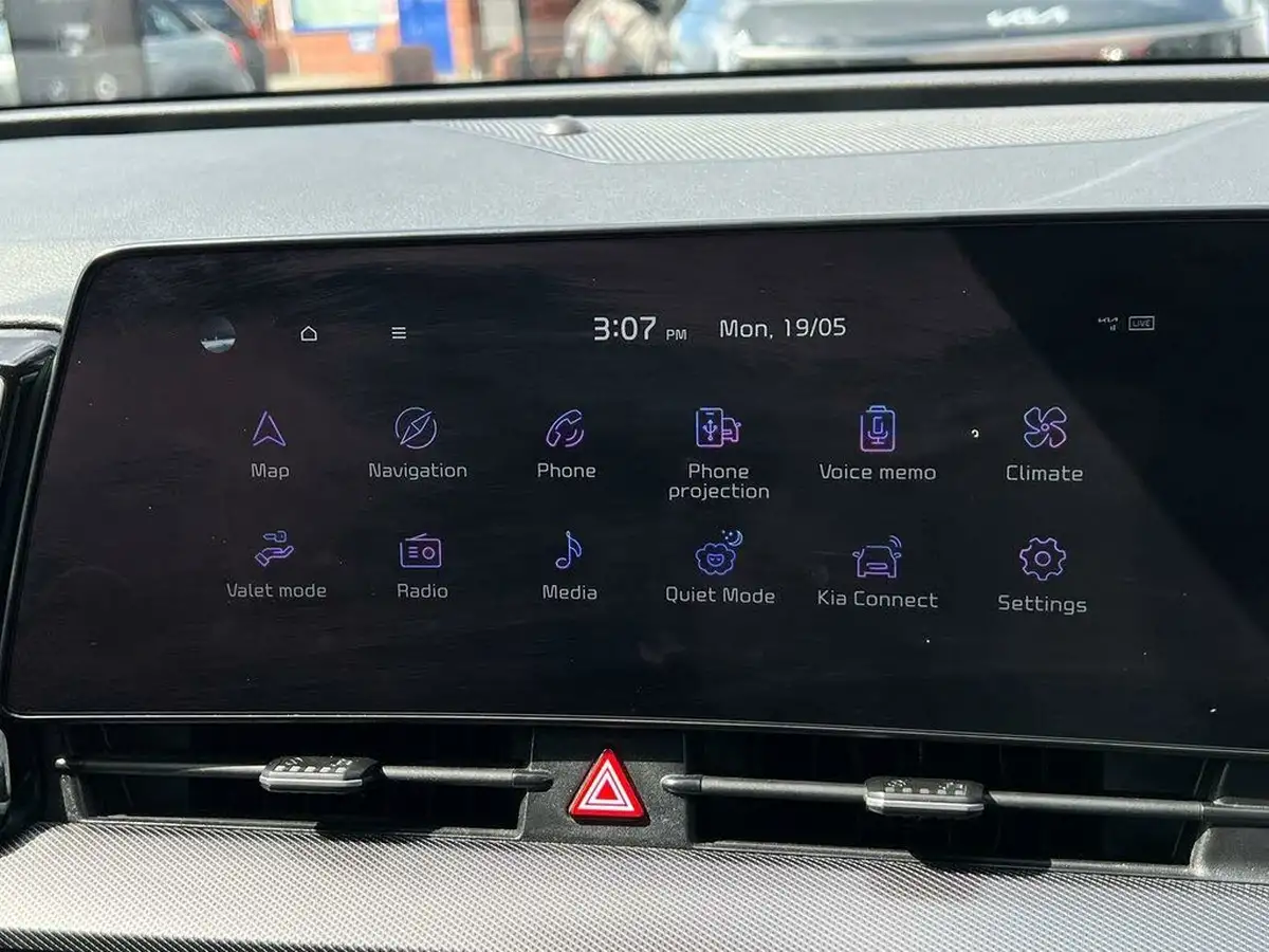 2023-kia-sportage-16-t-gdi-3-148bhp-big-11