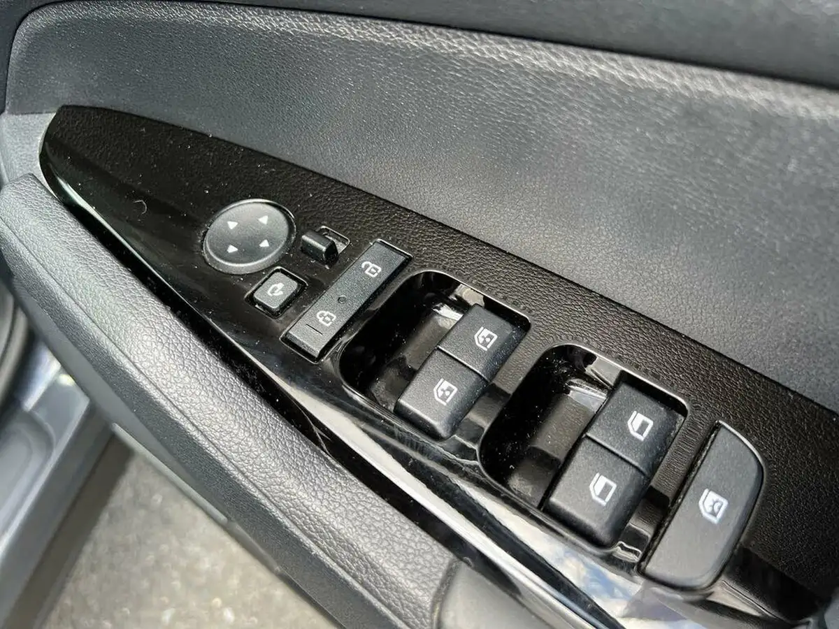 2023-kia-sportage-16-t-gdi-3-148bhp-big-30