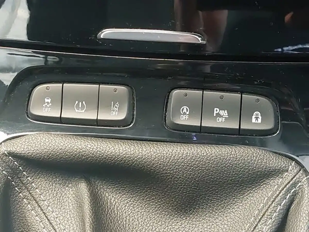 2019-vauxhall-grandland-x-12-se-ss-big-13