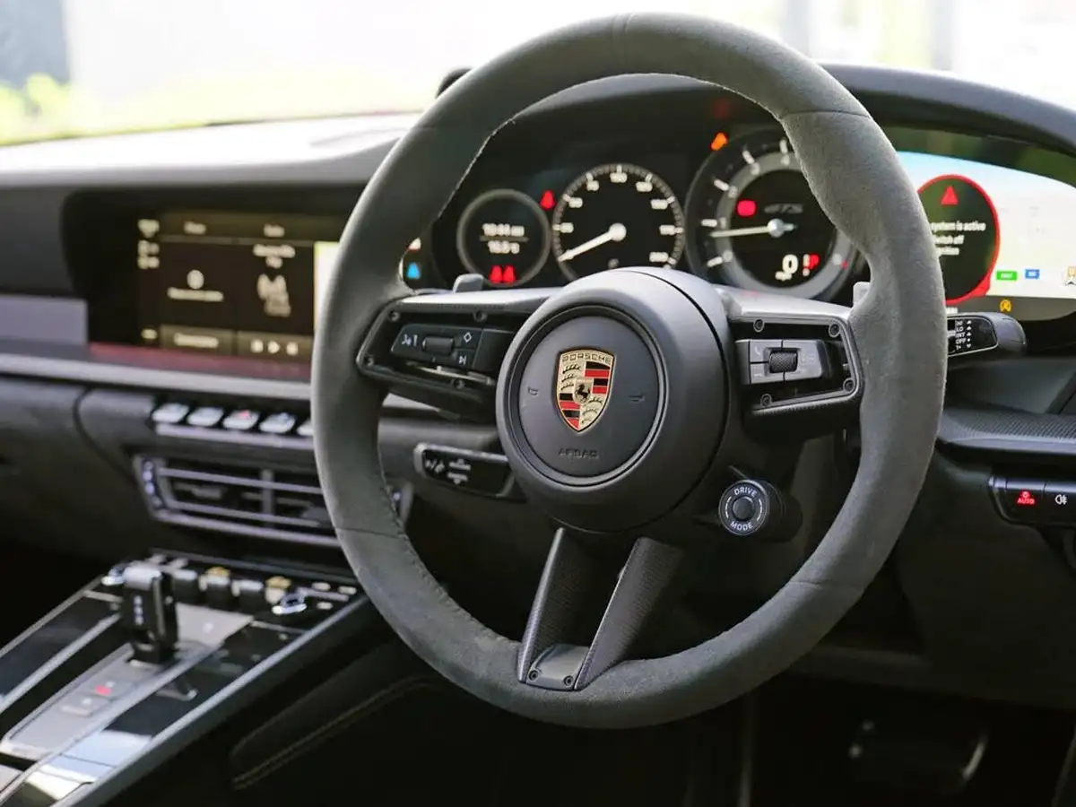 2024-porsche-911-30-carrera-4-gts-480ps-coupe-2981cc-pdk-big-6
