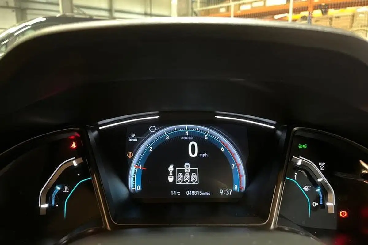 2019-honda-civic-10-vtec-turbo-sr-hatchback-5d-big-12