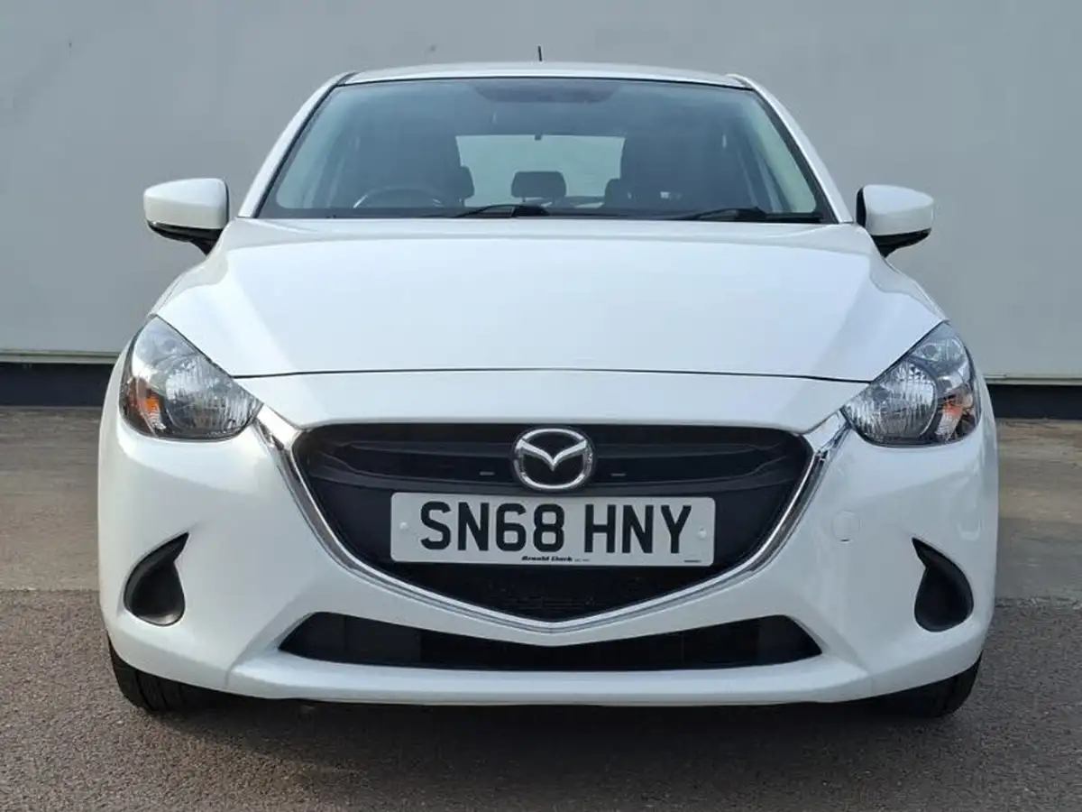 2018-mazda-mazda2-15-se-big-18