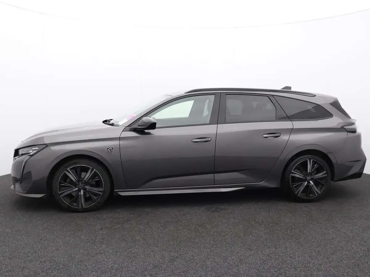 2022-peugeot-308-sw-12-puretech-gt-premium-station-wagon-big-4