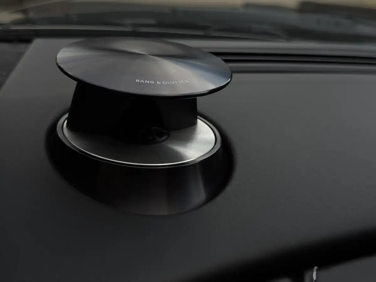 2010-aston-martin-db9-60-volante-touchtronic-ii-big-54
