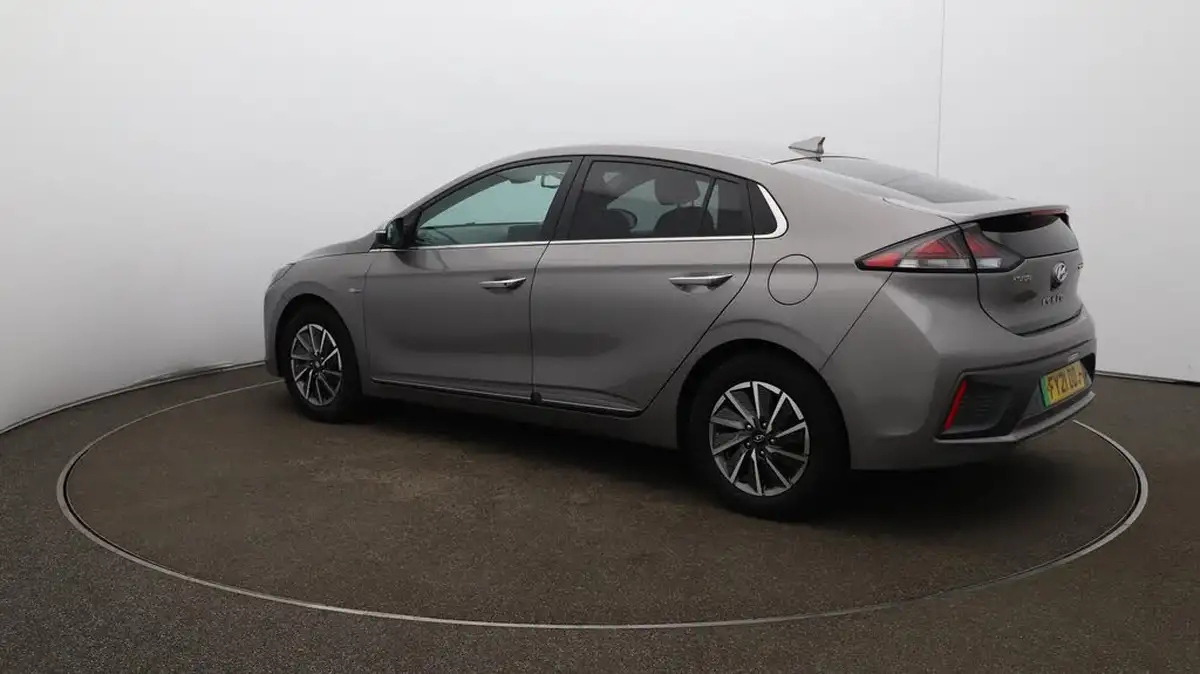 2021-hyundai-ioniq-e-premium-se-electric-100kw-big-35