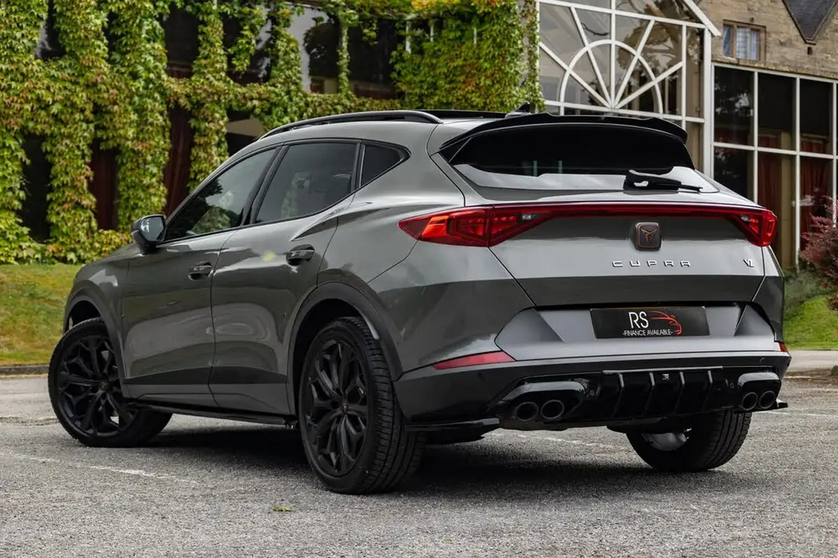 2023-cupra-formentor-20-tsi-vzn-big-12