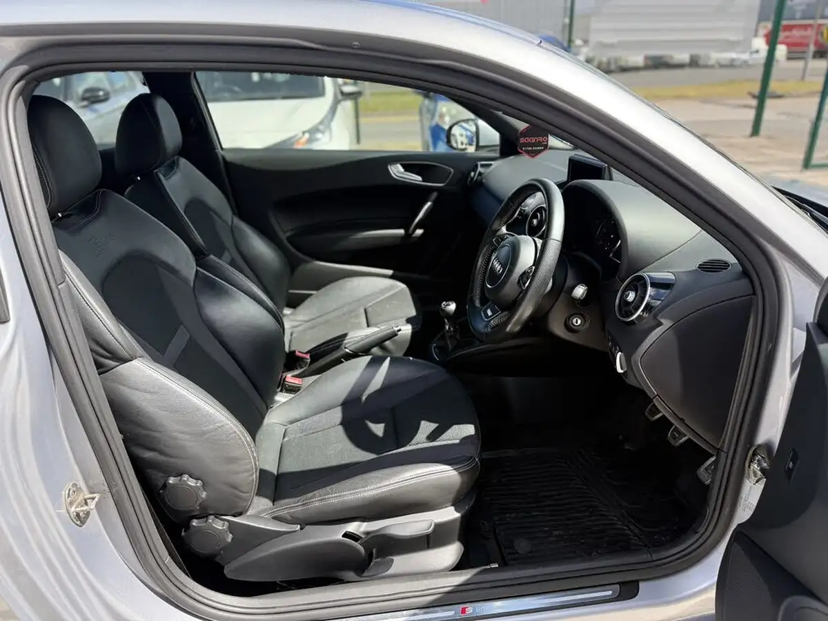 2015-audi-a1-16tdi-s-line-hatchback-3d-big-17